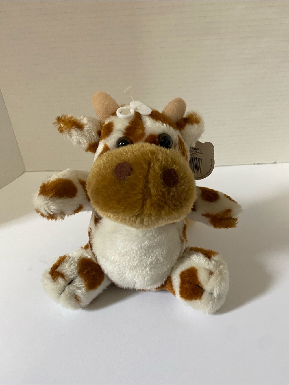 Vintage Dollar Tree Greenbrier Int. Cuddly Cousins Cow Plush
